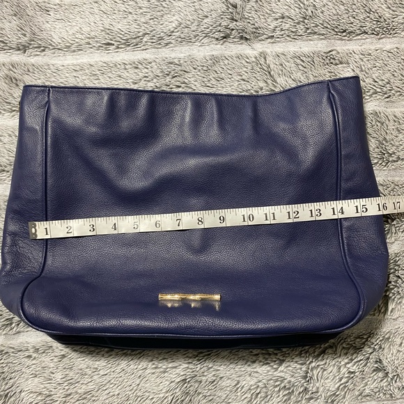 Elaine Turner Leather Hobo Shoulder Tote Bag - Picture 4 of 13